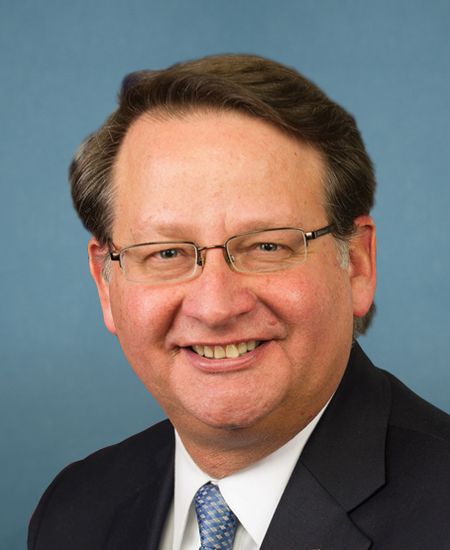 Official portrait of Gary Peters, Democratic outgoing senator in the Michigan 2026 U.S. Senate race.